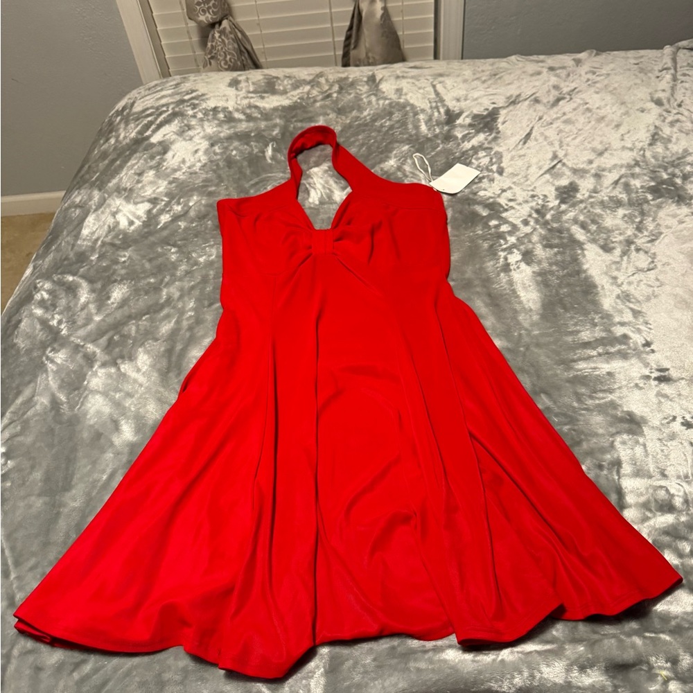 Chic Backless Red Dress